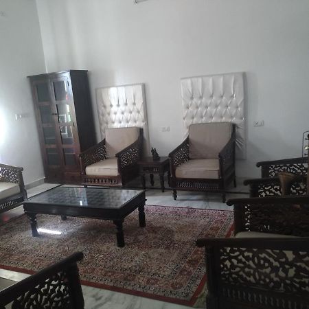 Ajay Bhawan Hotel Udajpur Zewnętrze zdjęcie