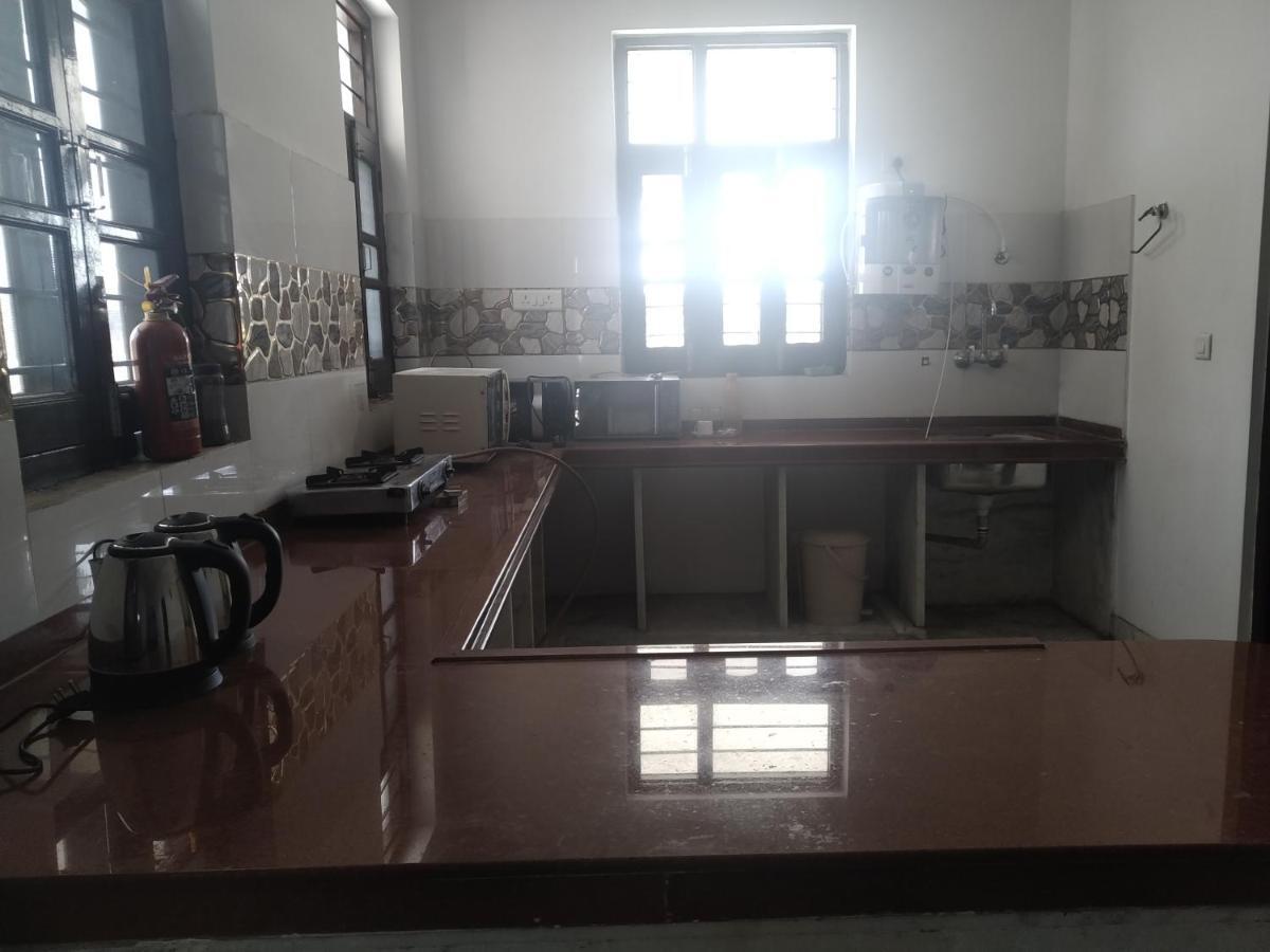 Ajay Bhawan Hotel Udajpur Zewnętrze zdjęcie