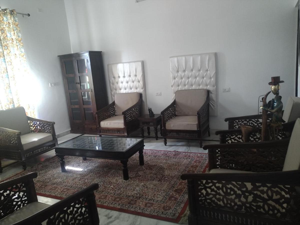 Ajay Bhawan Hotel Udajpur Zewnętrze zdjęcie